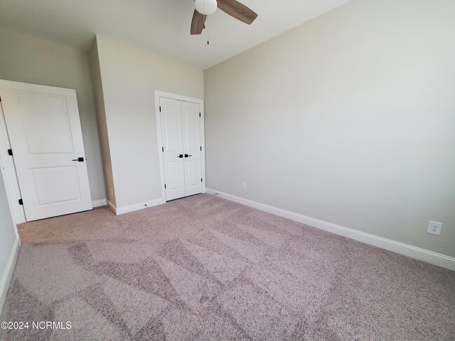 Building Photo - 2124 S Kali Ln