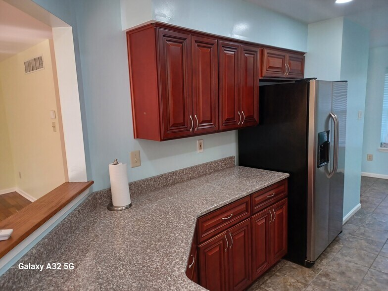 Upgraded Cabinets - 233A Milton Ave