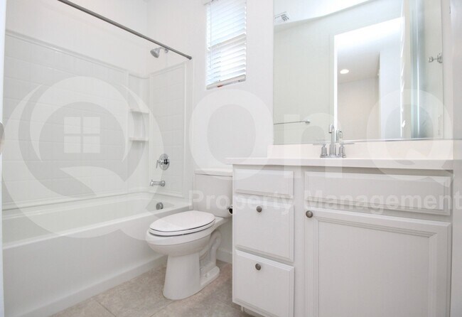 Building Photo - 16396 W Questa Dr