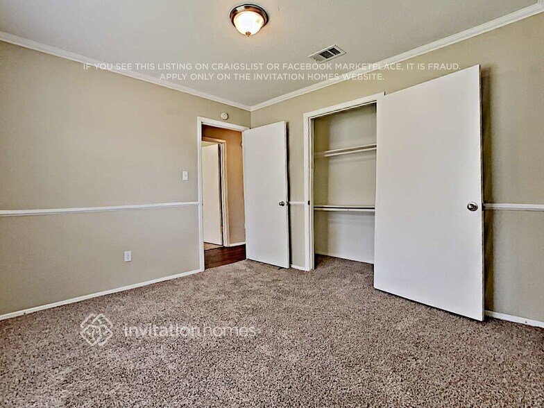 Building Photo - 5323 Bulen Ave