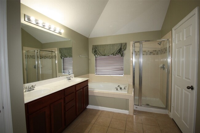Building Photo - 7038 Cornflower Ln