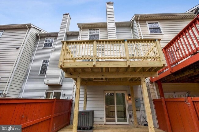 Building Photo - 8552 Southlawn Ct