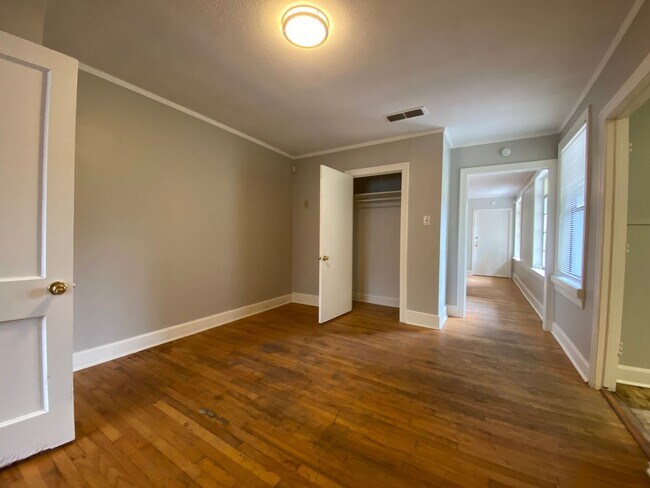 Building Photo - Cullen-1914