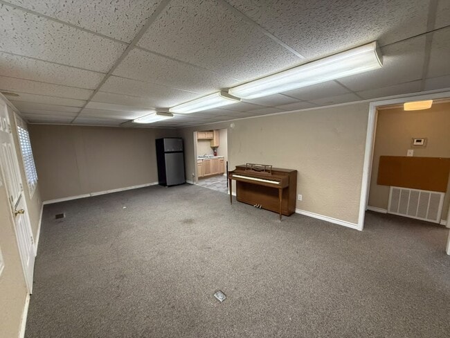 Building Photo - 4728 Taft Blvd