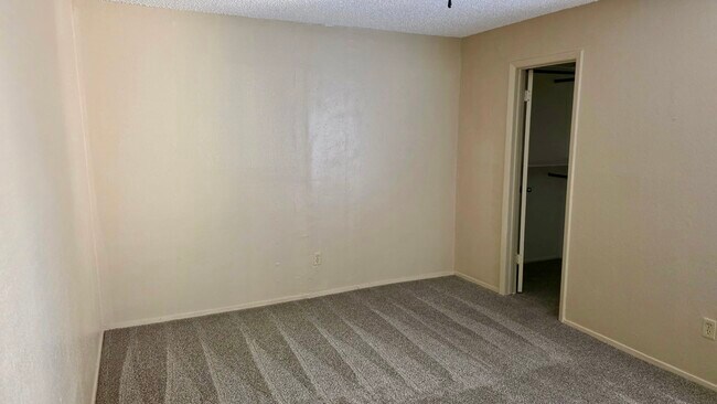 Building Photo - 12634 Newbrook Dr