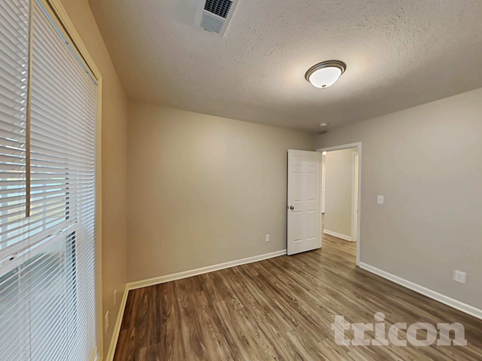 Building Photo - 800 Maryfield Dr
