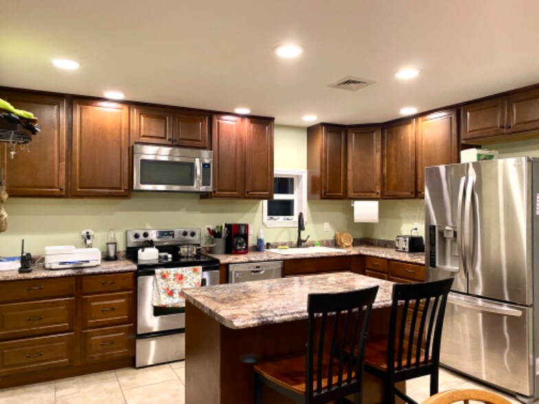 Building Photo - 68 Eddy St