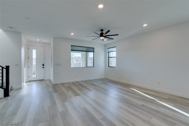 Building Photo - 11537 Cedar Shore Ave