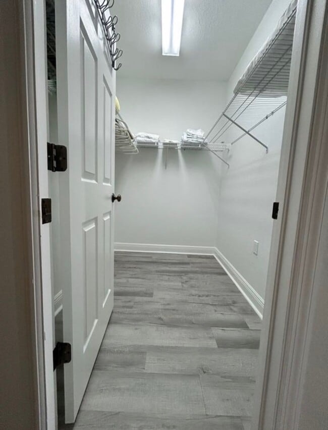 Building Photo - 16050 Via Solera Cir