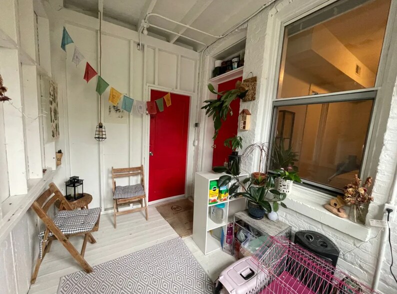 Building Photo - 1328 N Campbell Ave