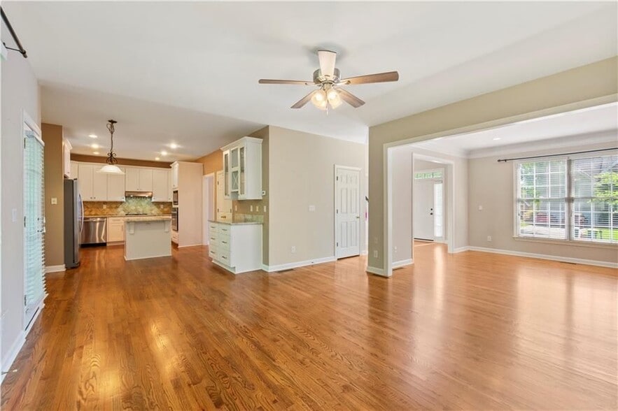 Building Photo - 7205 Fawn Lake Dr