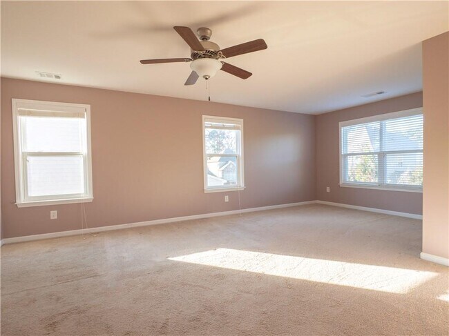 Building Photo - 4550 Farmstead Dr