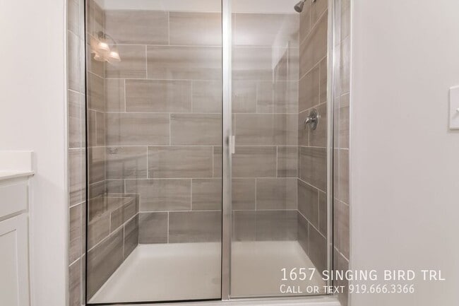 Building Photo - 1657 Singing Bird Trl
