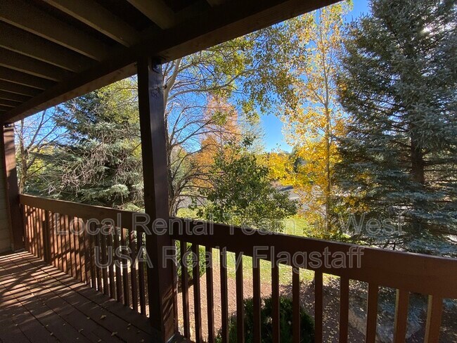 Building Photo - 2707 N Walnut Hills Dr