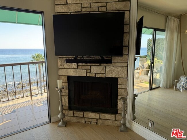 Building Photo - 26664 Seagull Way