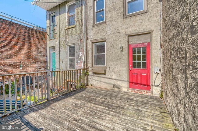 Building Photo - 1026 Patapsco St