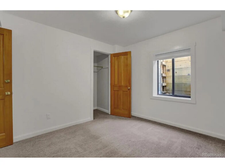 Building Photo - 1120 W Colorado Ave