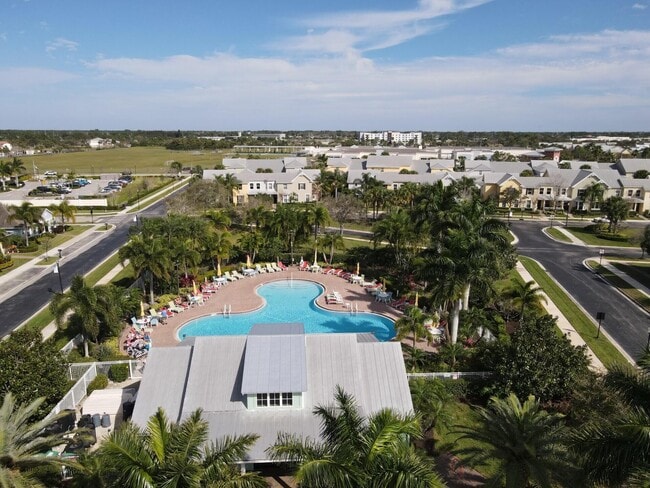 Building Photo - 10491 SW Academic Way