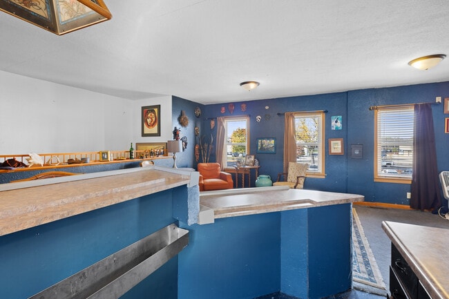 Building Photo - 15 3rd St