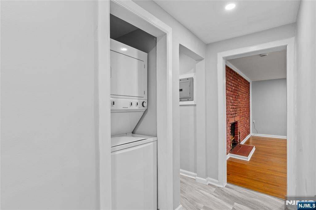 Building Photo - 15 N 17th St