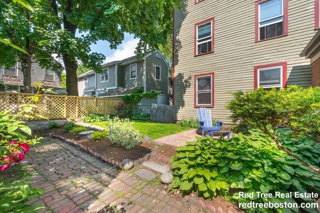 Building Photo - 7 Riverside Pl