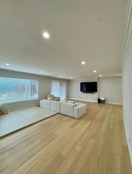 Building Photo - 1648 Trona Way