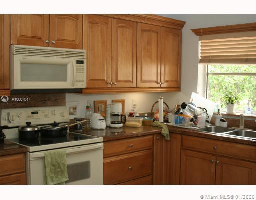 Building Photo - 6810 Granada Blvd