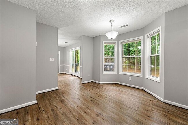 Building Photo - 1250 Mountain Springs Dr