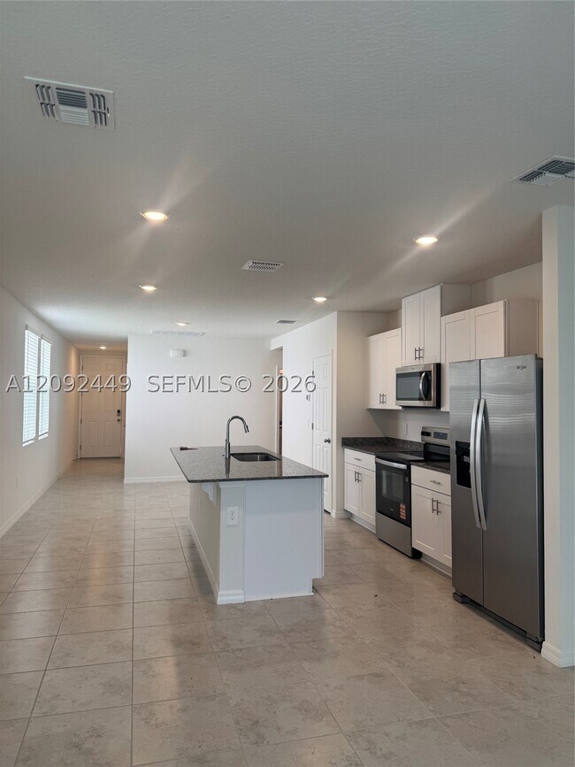 Building Photo - 3889 Giorgio Dr
