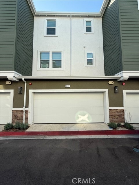 Building Photo - 1692 Cayton Lp