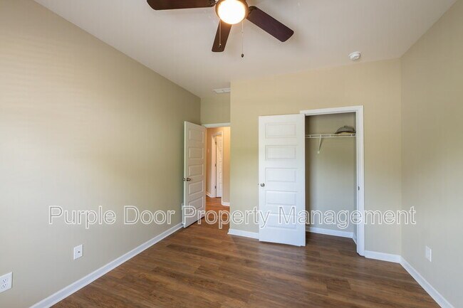 Building Photo - 111 Grant Dr