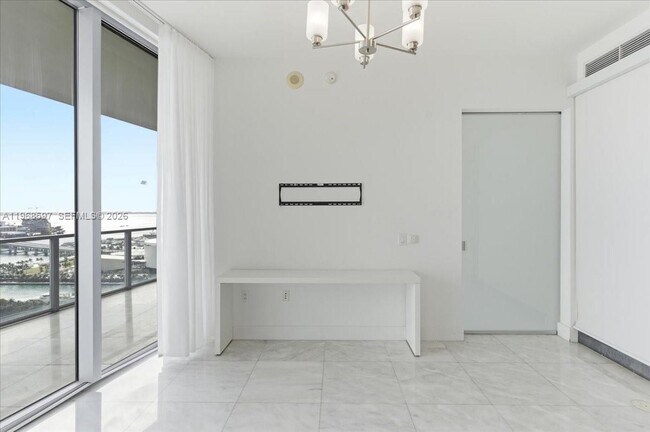 Building Photo - 1100 Biscayne Blvd