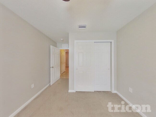 Building Photo - 97529 Albatross Dr