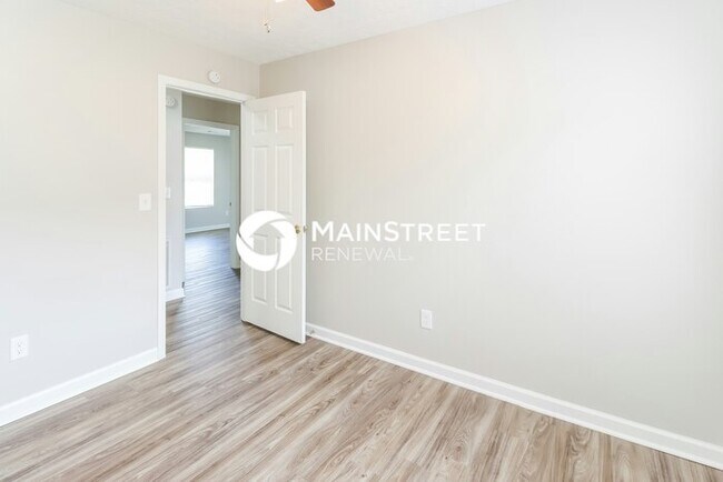Building Photo - 3 Bedroom Pet-Friendly Home in Jonesboro, GA with Main Street Renewal
