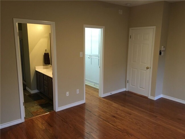 Building Photo - 1216 Brashear Ln