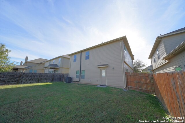 Building Photo - 216 Dove Hill