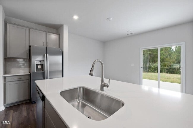 Building Photo - 713 Hough Pond Ln