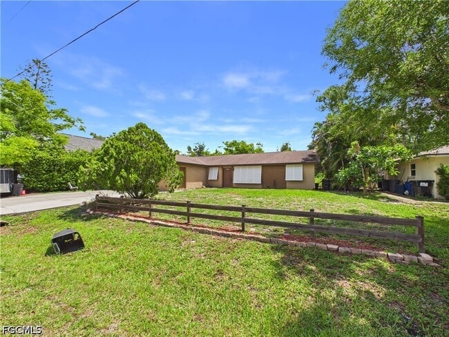 Building Photo - 18543 Iris Rd