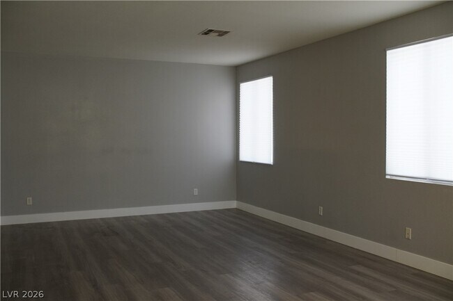 Building Photo - 10015 San Gervasio Ave