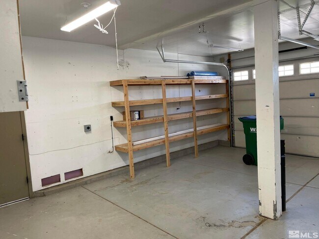 Building Photo - 17895 Timber Grove Ct