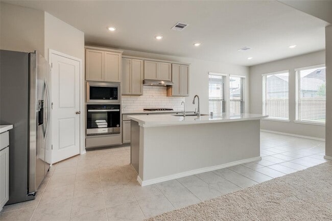 Building Photo - 13727 Magnolia Flint Dr