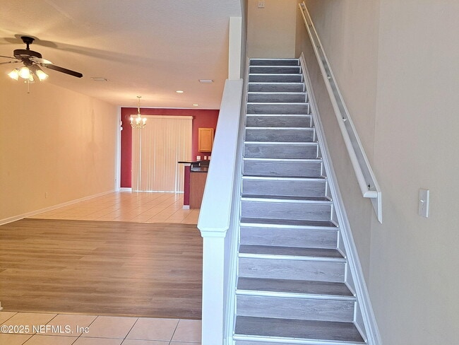 Building Photo - 2354 Sunset Bluff Dr