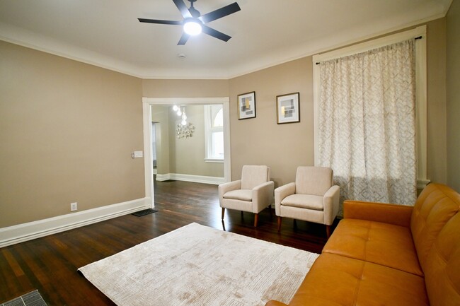 Building Photo - 2369 Park Ave