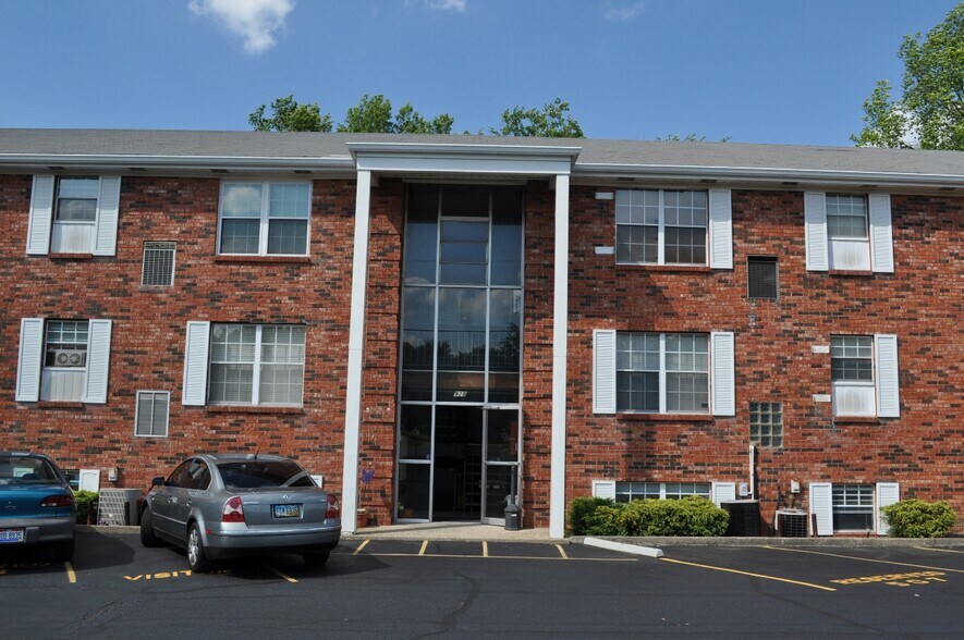 Building Photo - 928 Ohio Pike