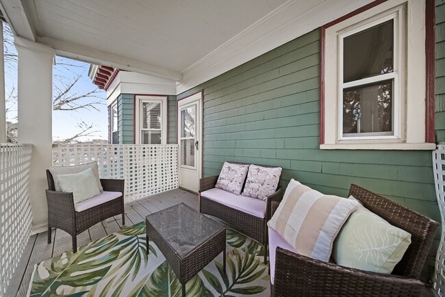 Building Photo - 95 Auckland St