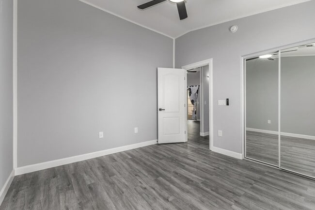 Building Photo - 1350 S Greenfield Rd