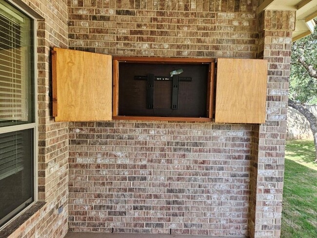 Building Photo - 2644 Hilltop Divide Ln