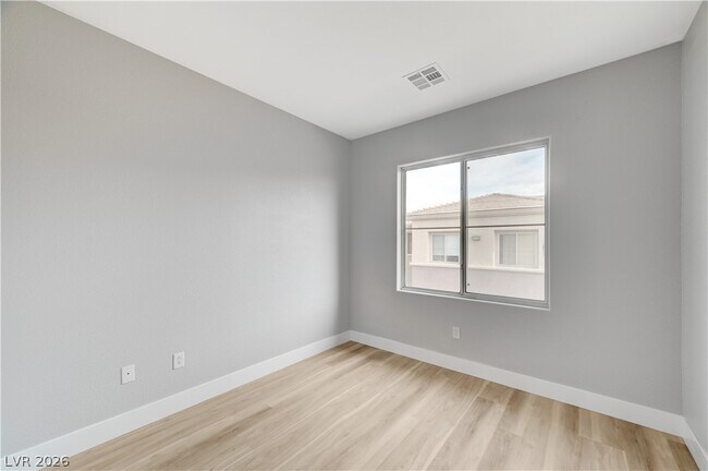 Building Photo - 673 Peachy Canyon Cir