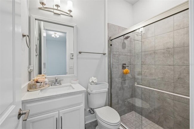 Building Photo - 5925 Silver Sun Dr