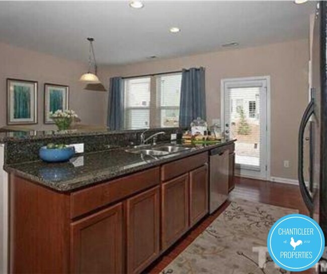 Building Photo - 1037 Grand Ridge Dr